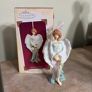 Hallmark 2005 Keepsake Ornament "Angel Of Grace"